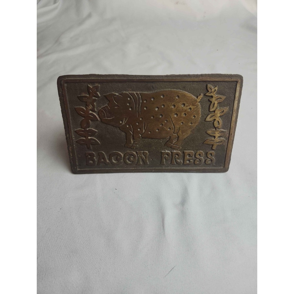 Vintage Style Cast Iron Bacon Press Pig Design Farmhouse Kitchen Grilling Tool